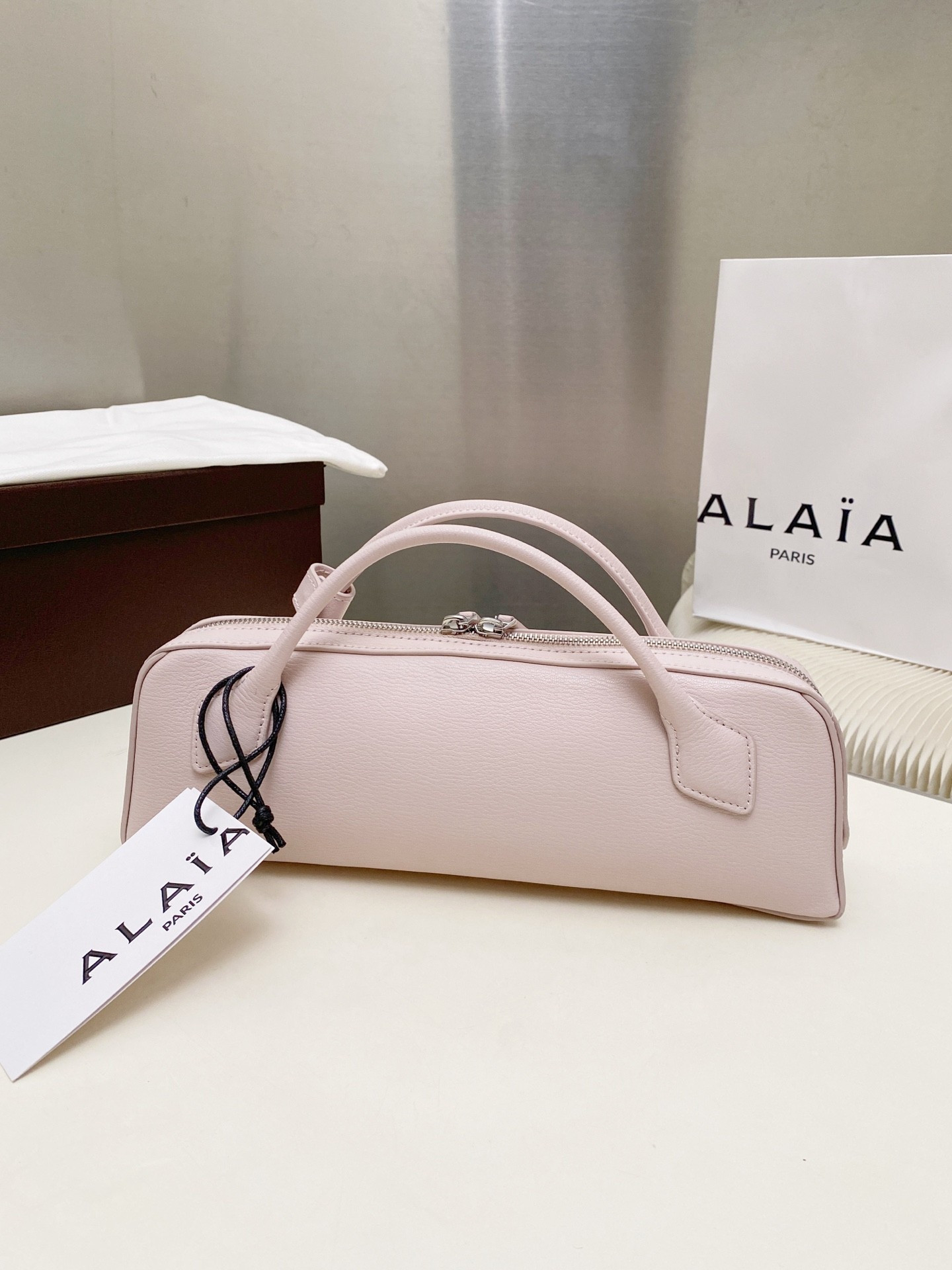 ALAÏA LE TECKEL CLUTCH SMALL BAG 27x9x8cm