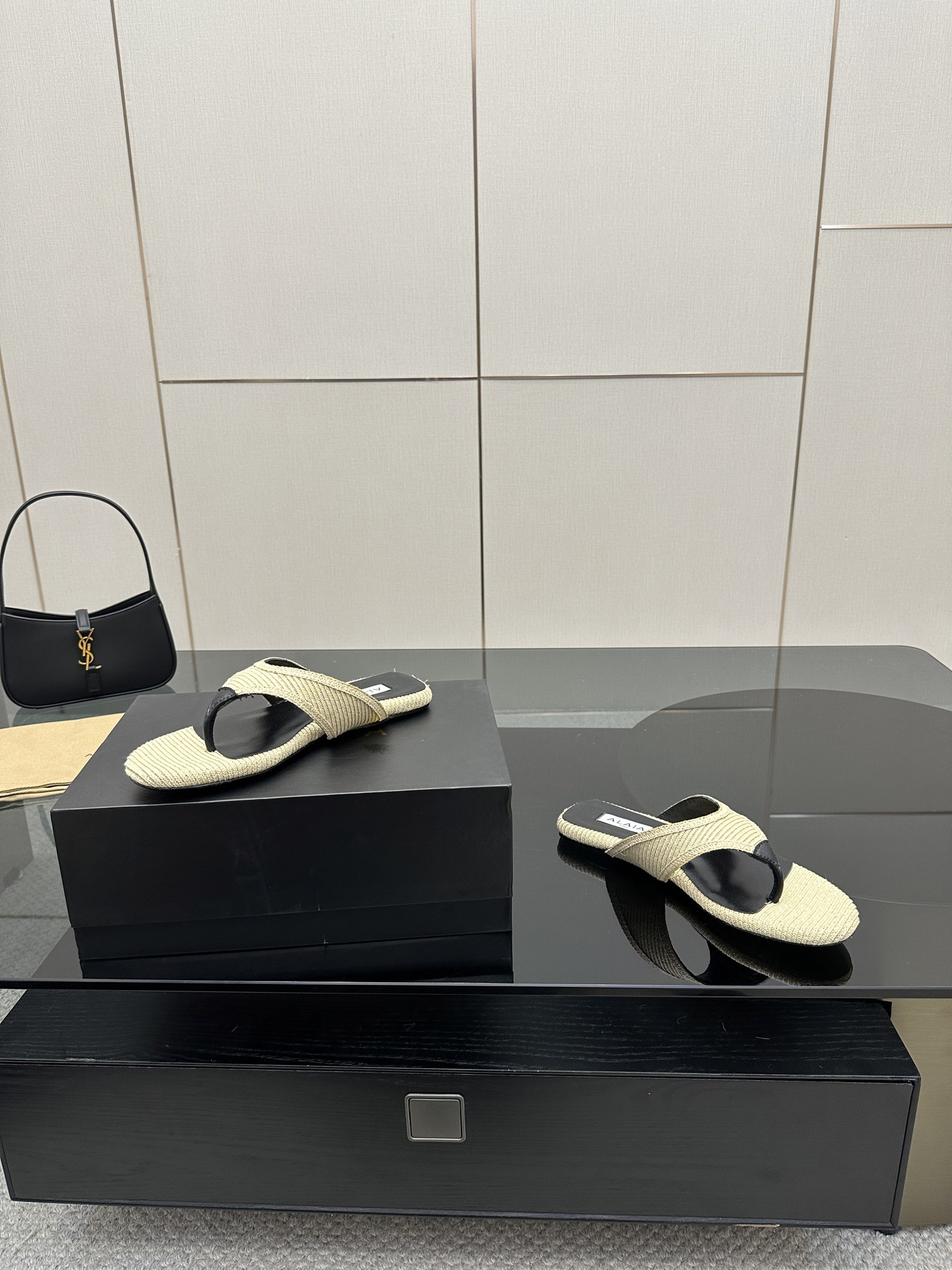 UA Alaia Triangle Flat Slides(Customized Size 7-10 days production time)