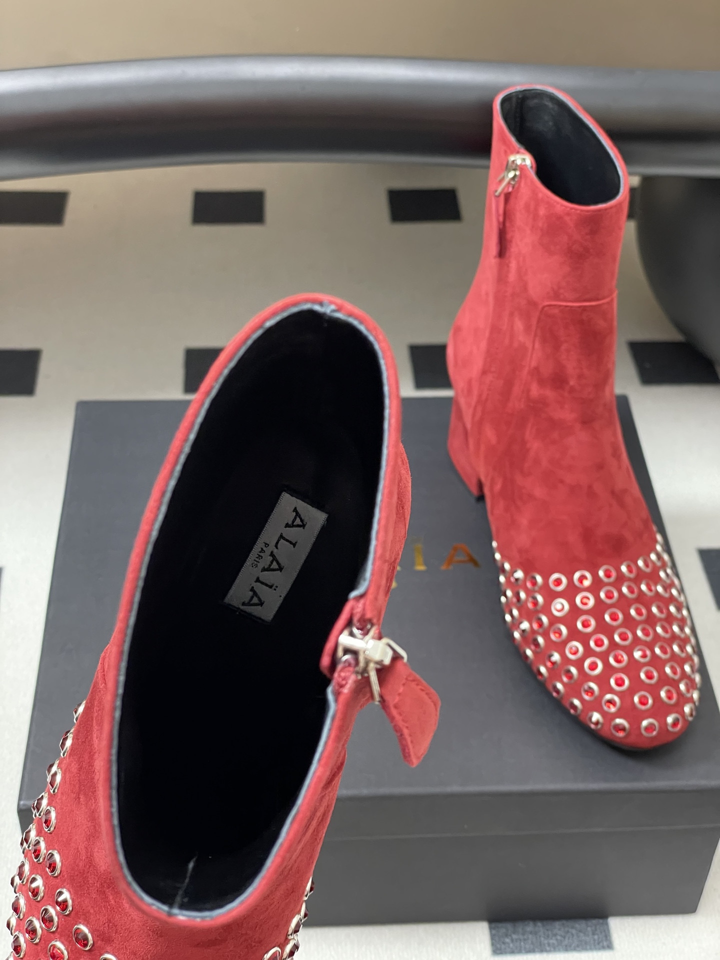 ua alaia crystal Di*m*nd boots 5.5cm heel(customized size 7-10 days production time)