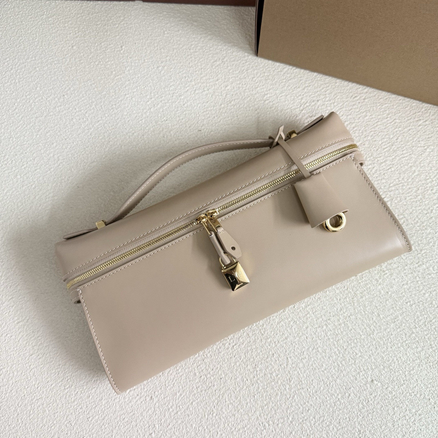 L**o p*ana extra clutch l29 29x14x3cm