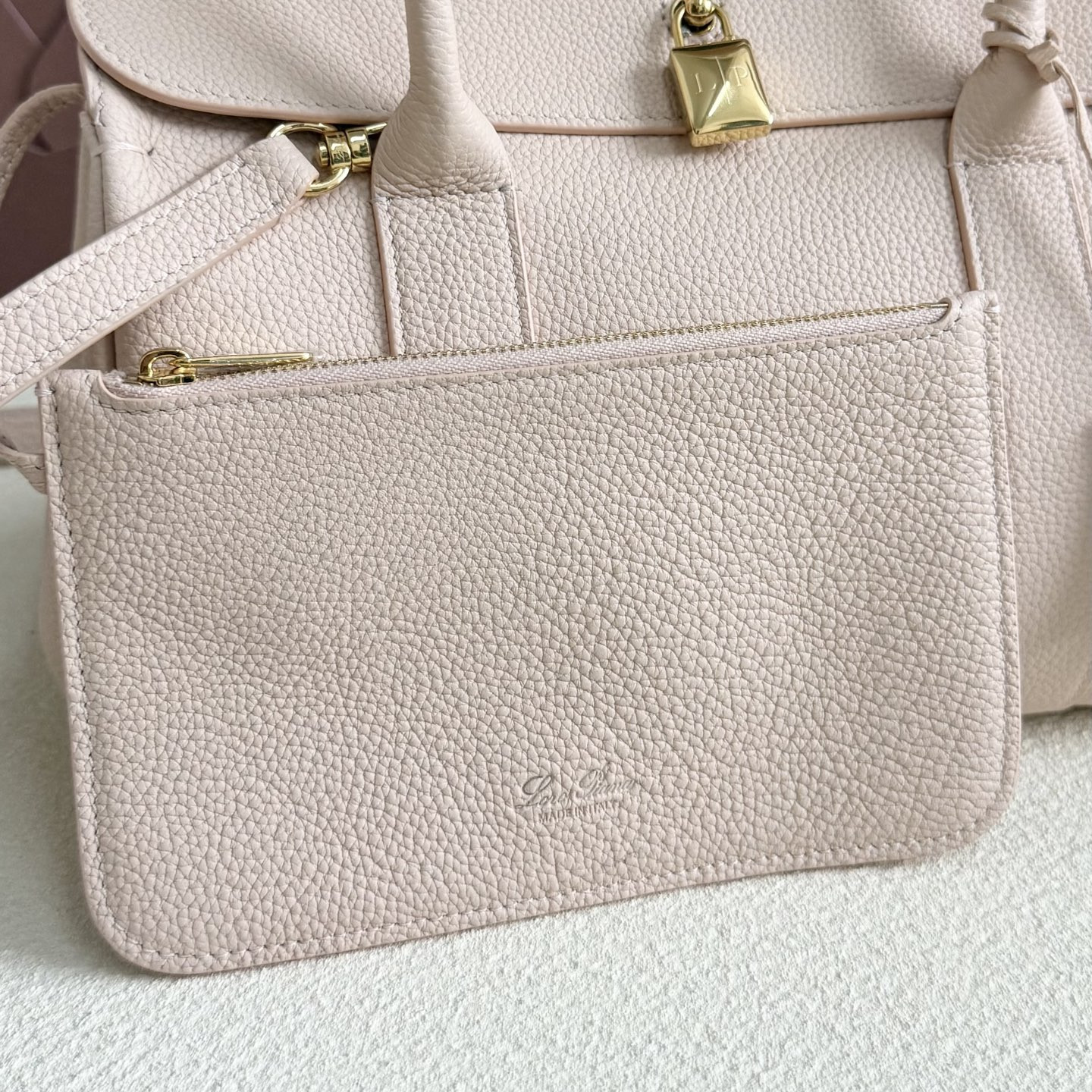 L**o p*ana loom bag l25 grained calfskin 25x18x12.5cm