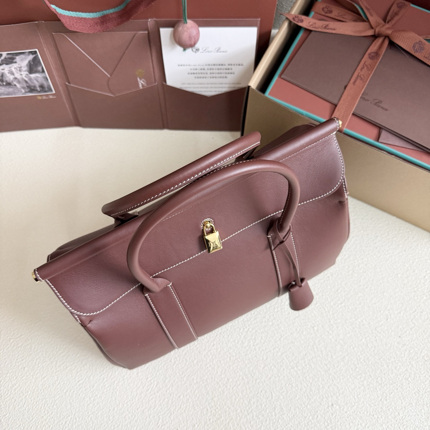 L**o p*ana loom l32 calfskin 33x23x18cm