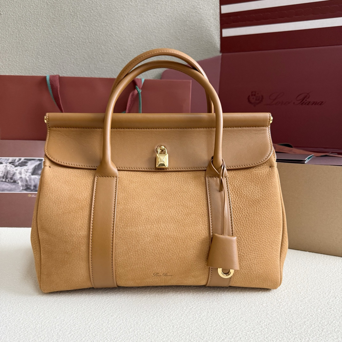 L**o p*ana loom l32 calfskin 33x23x18cm