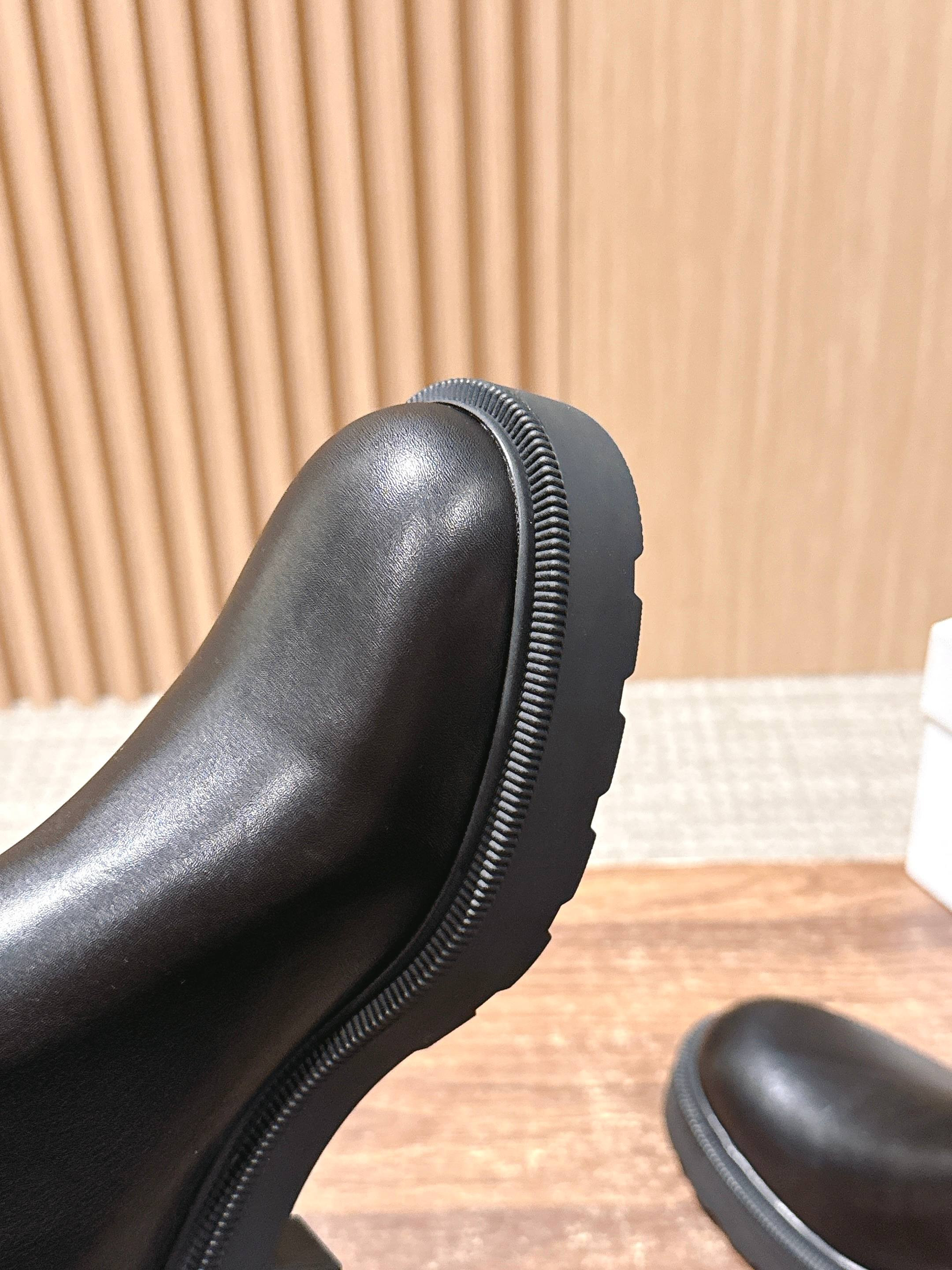 ua T*e R0w nobilis fast boot in leather
