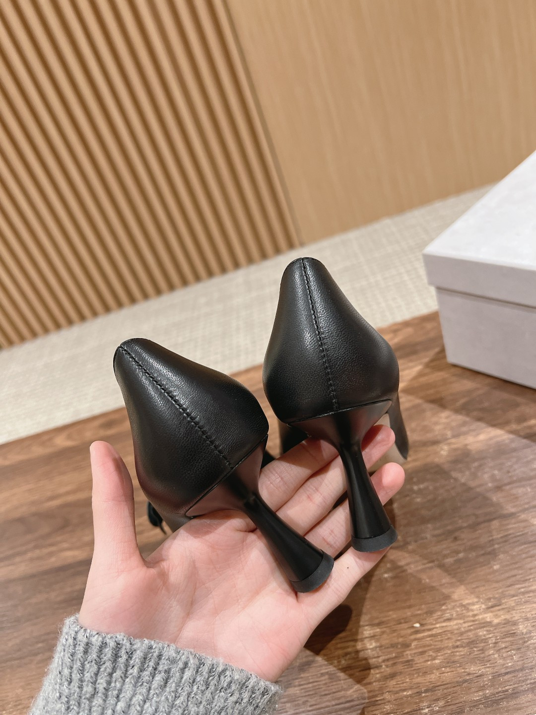 ua Ji*y Ch* rosalia flowers pumps 6.5cm