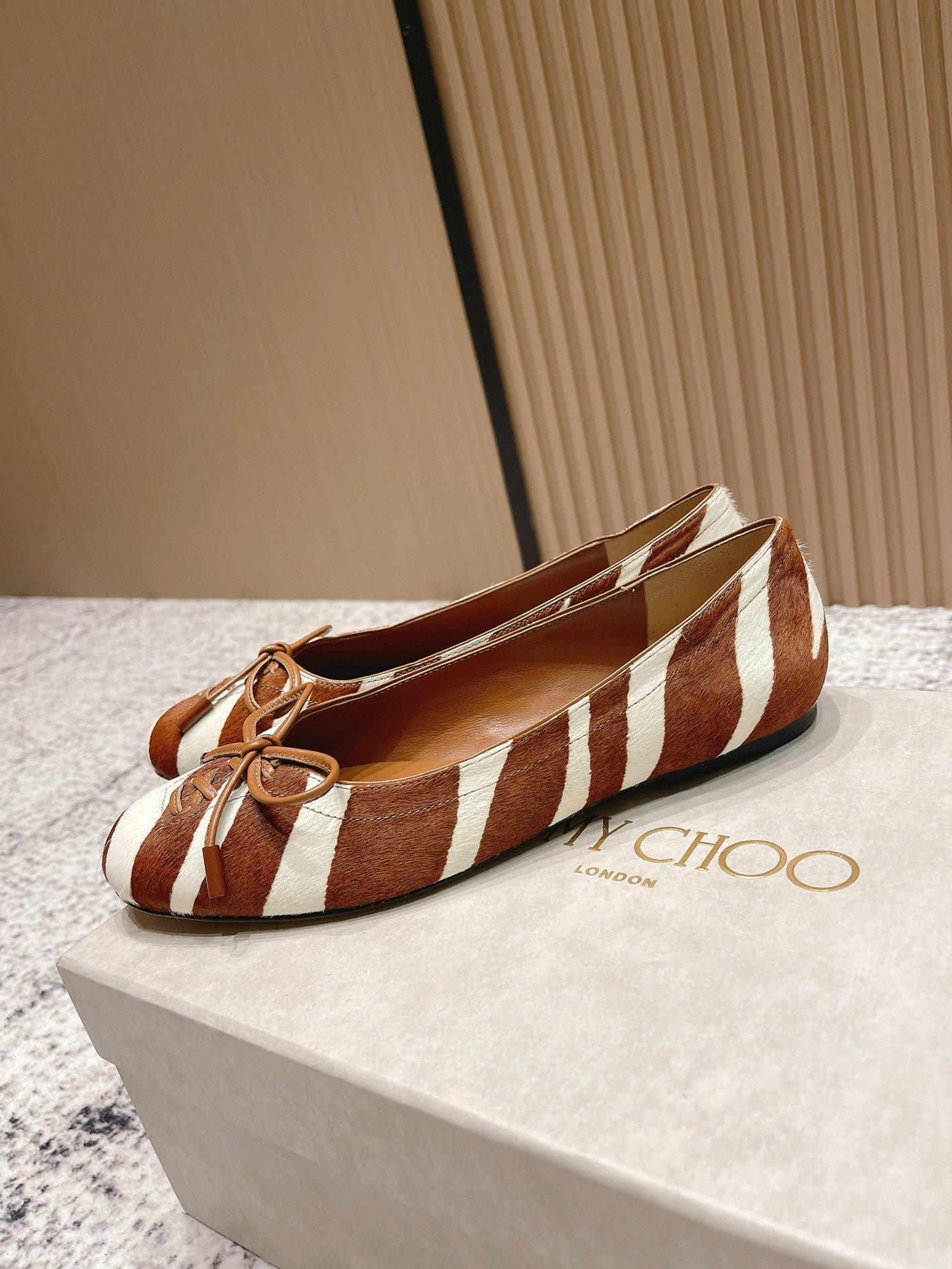 ua Ji*y Ch* scarlett ballerina flats