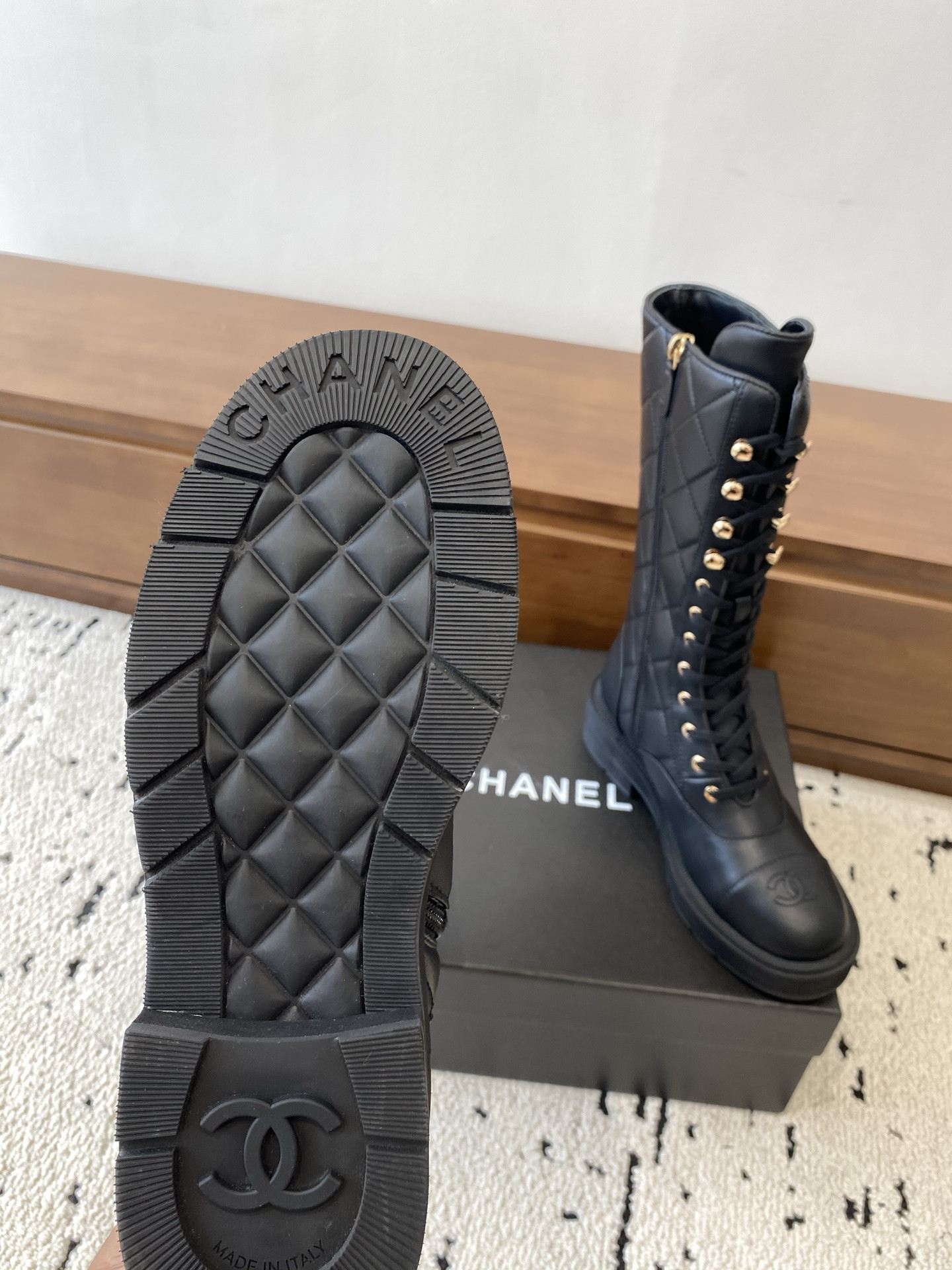 ua Ch*el boots