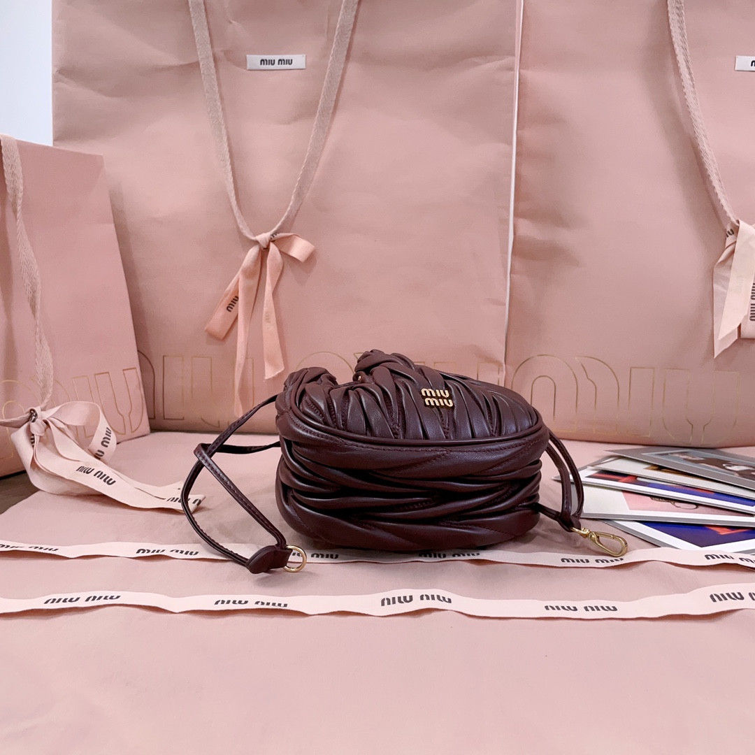 Miu Miu Matelassé Nappa Leather Pouch 14x16x7.5cm