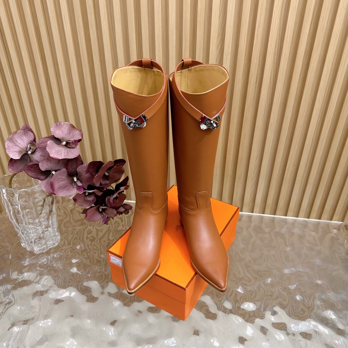 ua H**me5 jumping boots