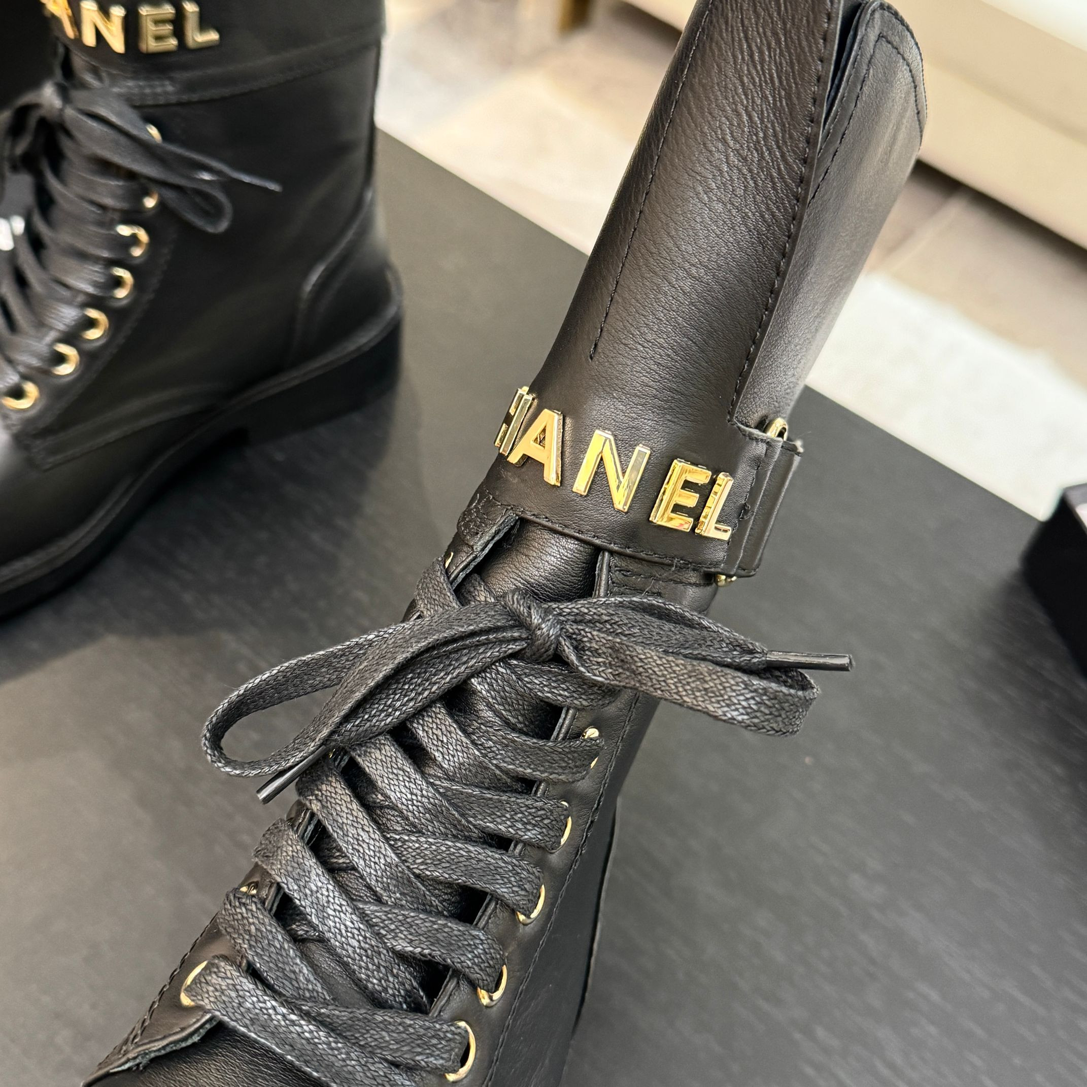 ua Ch*el boot