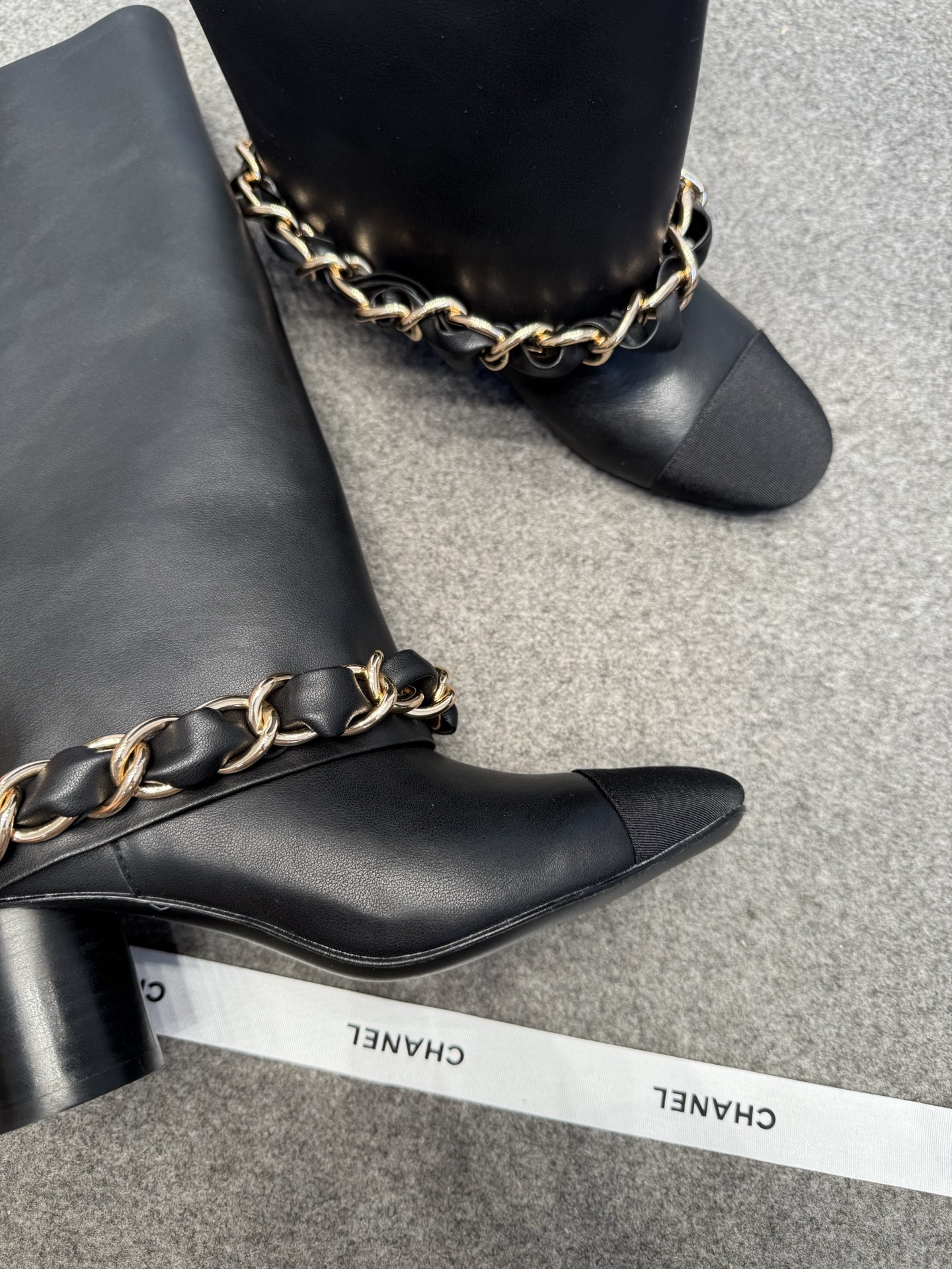 ua Ch*el high boots 5.5cm heel