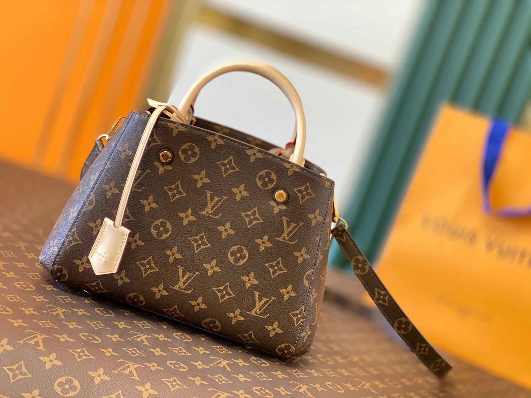 LV MONTAIGNE BB M41055